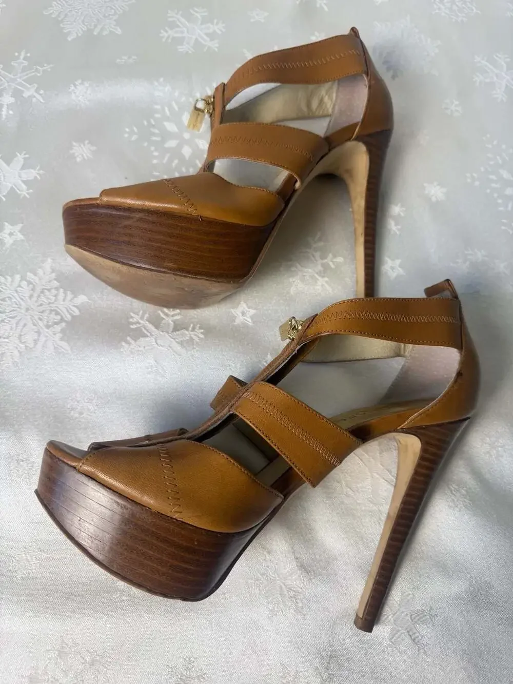 Michael Kors measurements size